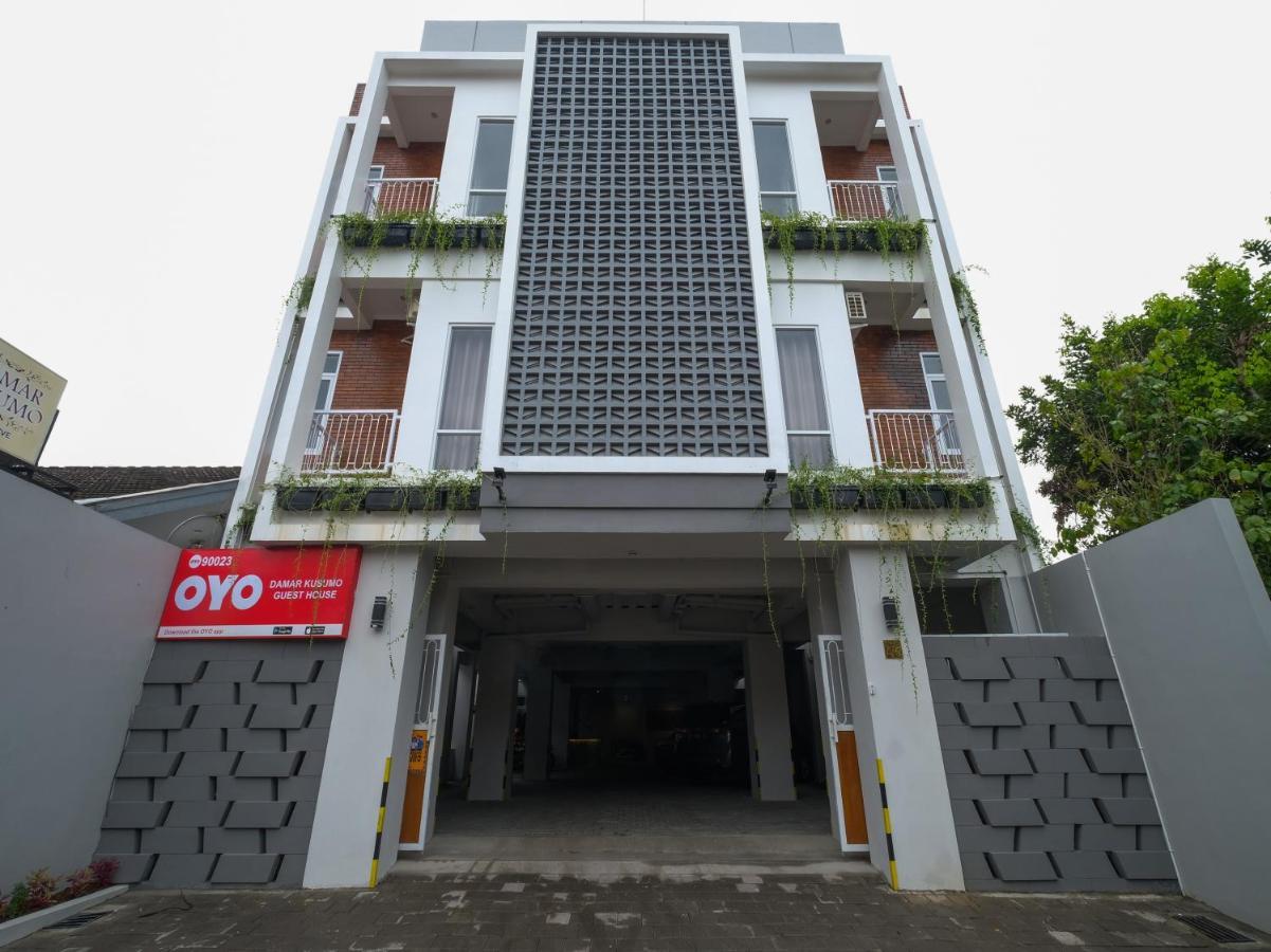 Super Oyo Collection O 90023 Damar Kusumo Guest House Maguwo Exteriör bild