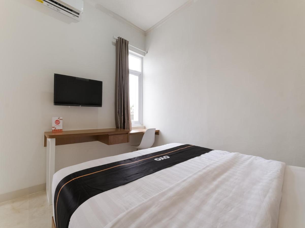 Super Oyo Collection O 90023 Damar Kusumo Guest House Maguwo Exteriör bild